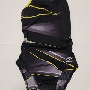 Speedo 28 Yellow Trim Endurance+ Racing Cut Infinite Pulse